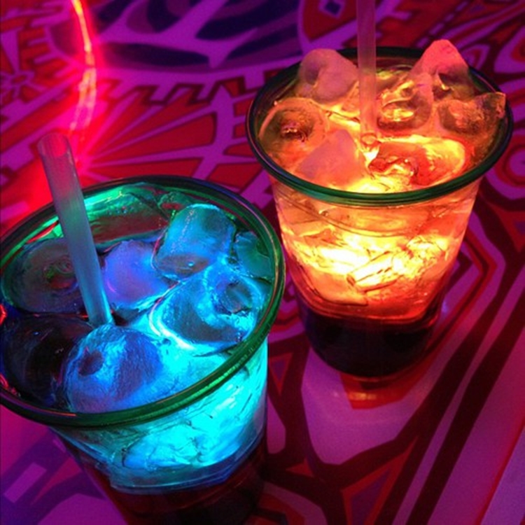 Colorful alcoholic drinks (32 Photos) - BCX Magazine