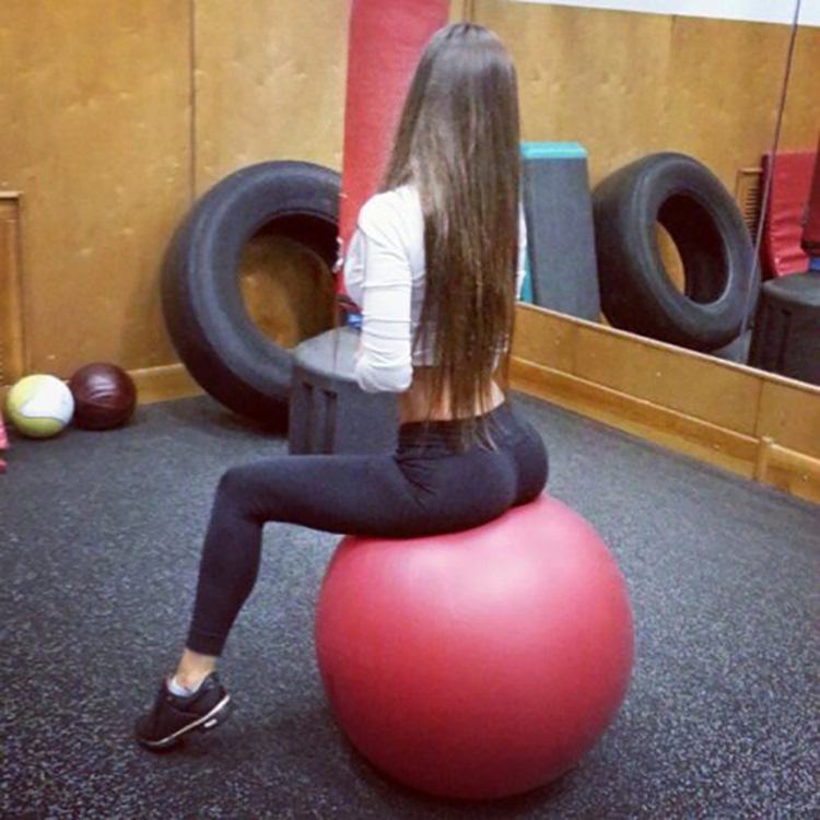 Hot Teens In Yoga Shorts Hot Teens In Yoga Shorts