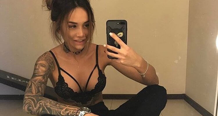 Tattoo Girls are Sexy in Our Book (30 Photos)