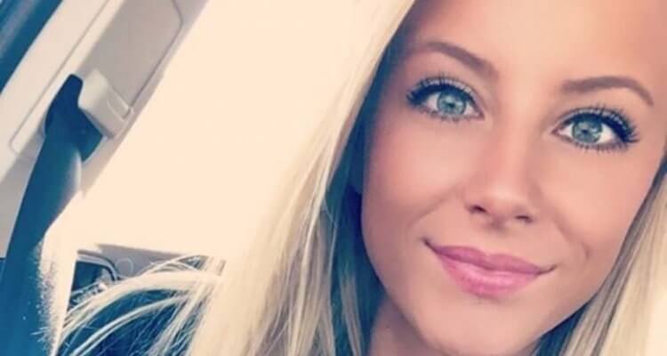Nothing is Sexier than a Badchix Girl with Dimples (35 Photos) 1