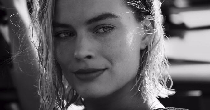Margot Robbie call for change towards a better World 2