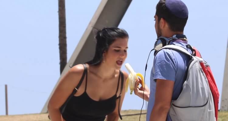 Getting Strangers to Feed Me A Banana 1