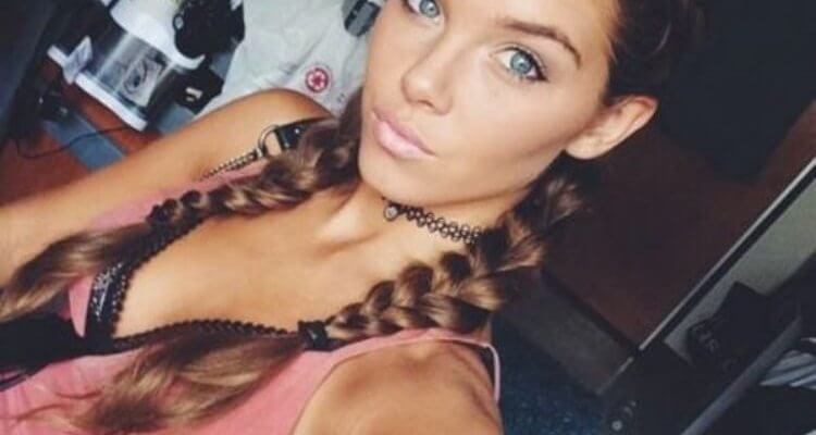 These Badchix Have Incredible Beautiful Eyes (35 Photos) 1